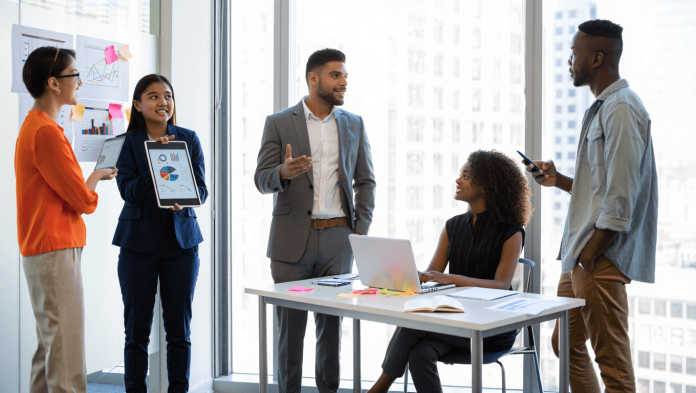 5 formations pour devenir chargé de communication