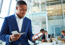 Cartes logées, virtuelles ou cartes affaires : quelle option pour sécuriser et piloter vos dépenses ? Cartes logées, cartes virtuelles, cartes affaires : laquelle choisir et pourquoi ?