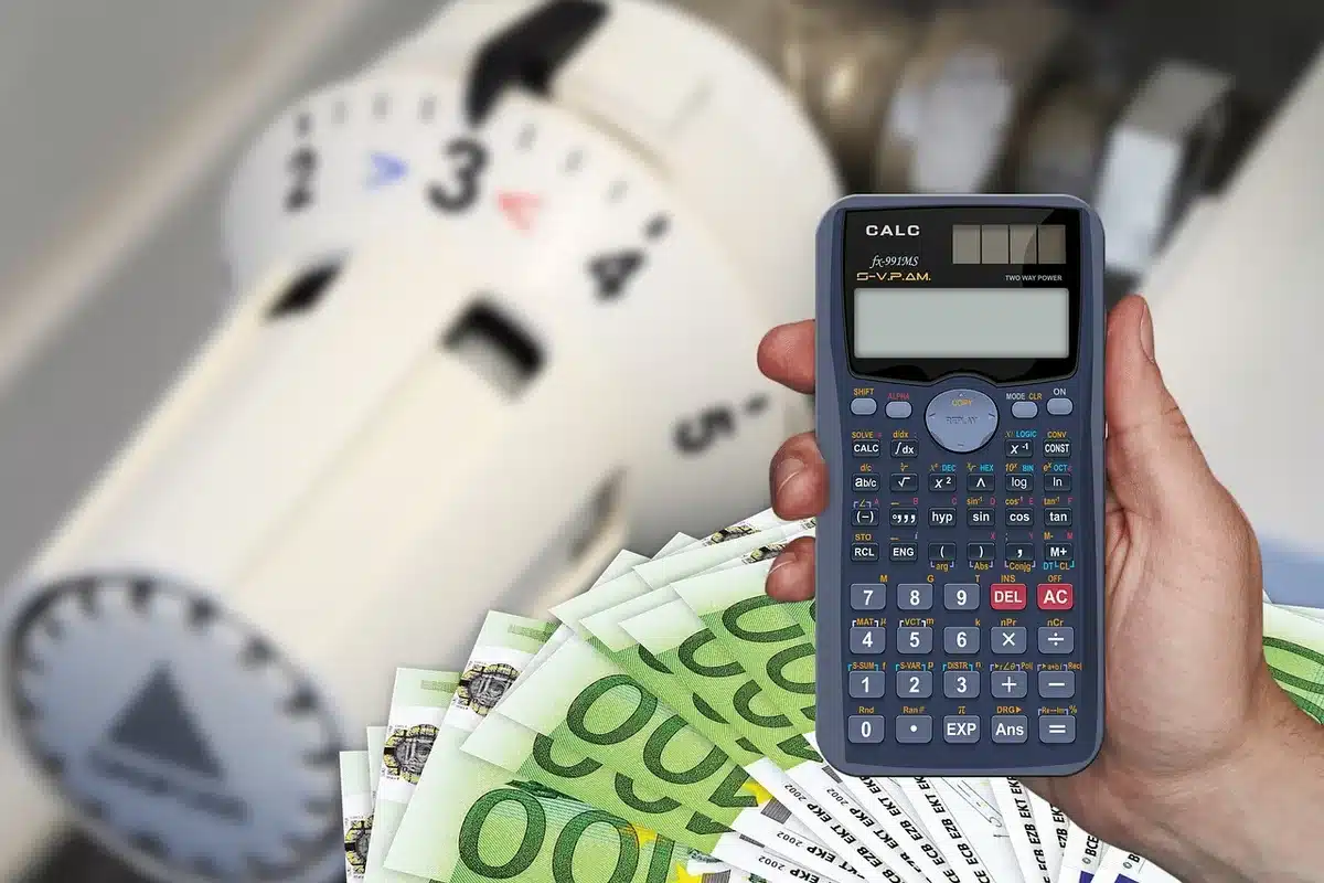 Calculatrice et documents financiers pour calculer les montants exonérés