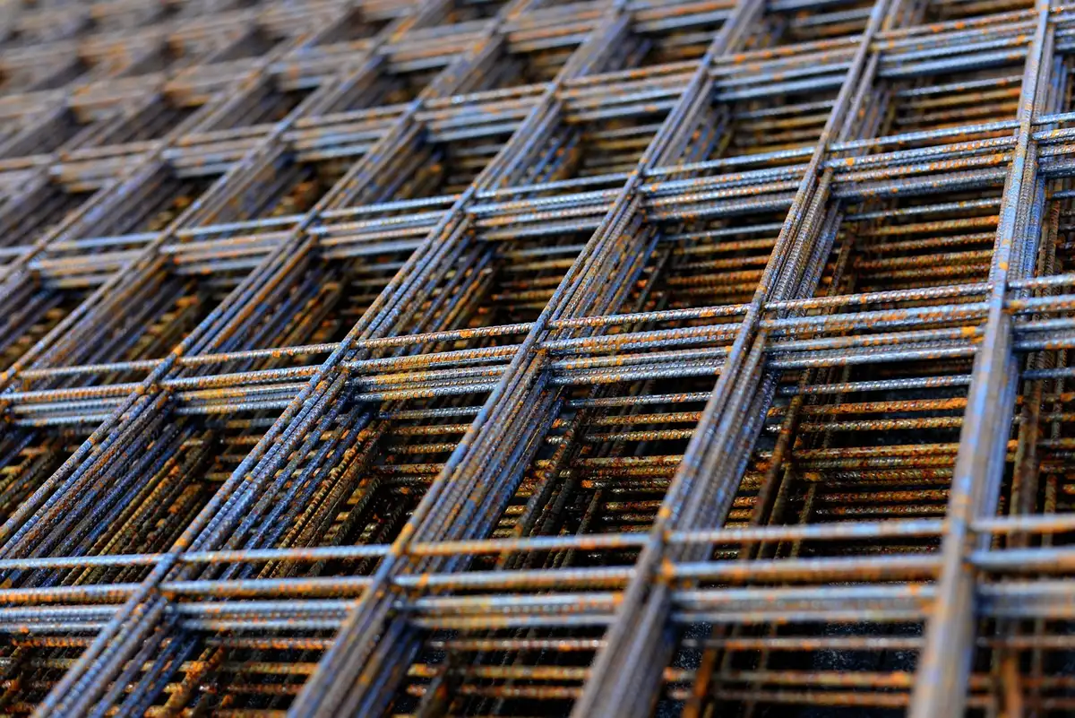Chantier de construction avec matériaux de construction durables
